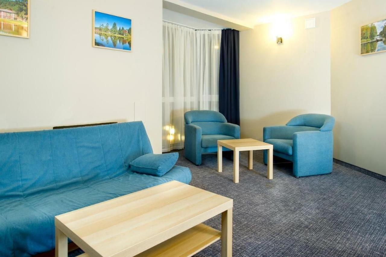 Wawrzkowizna Hotel Rząsawa Eksteriør billede
