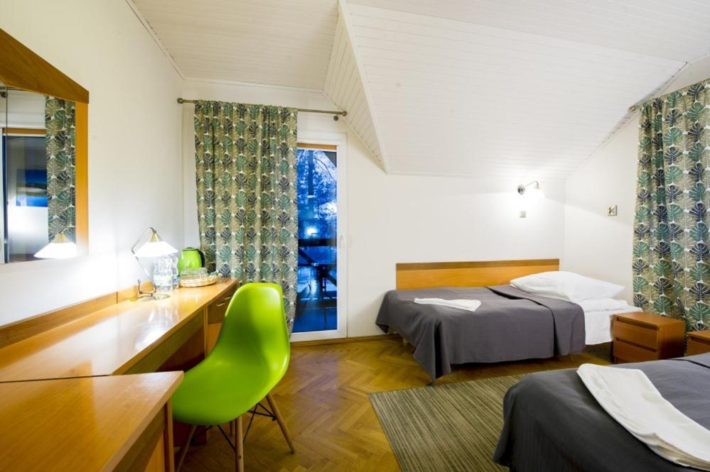 Wawrzkowizna Hotel Rząsawa Eksteriør billede