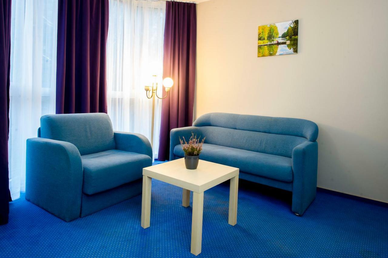 Wawrzkowizna Hotel Rząsawa Eksteriør billede