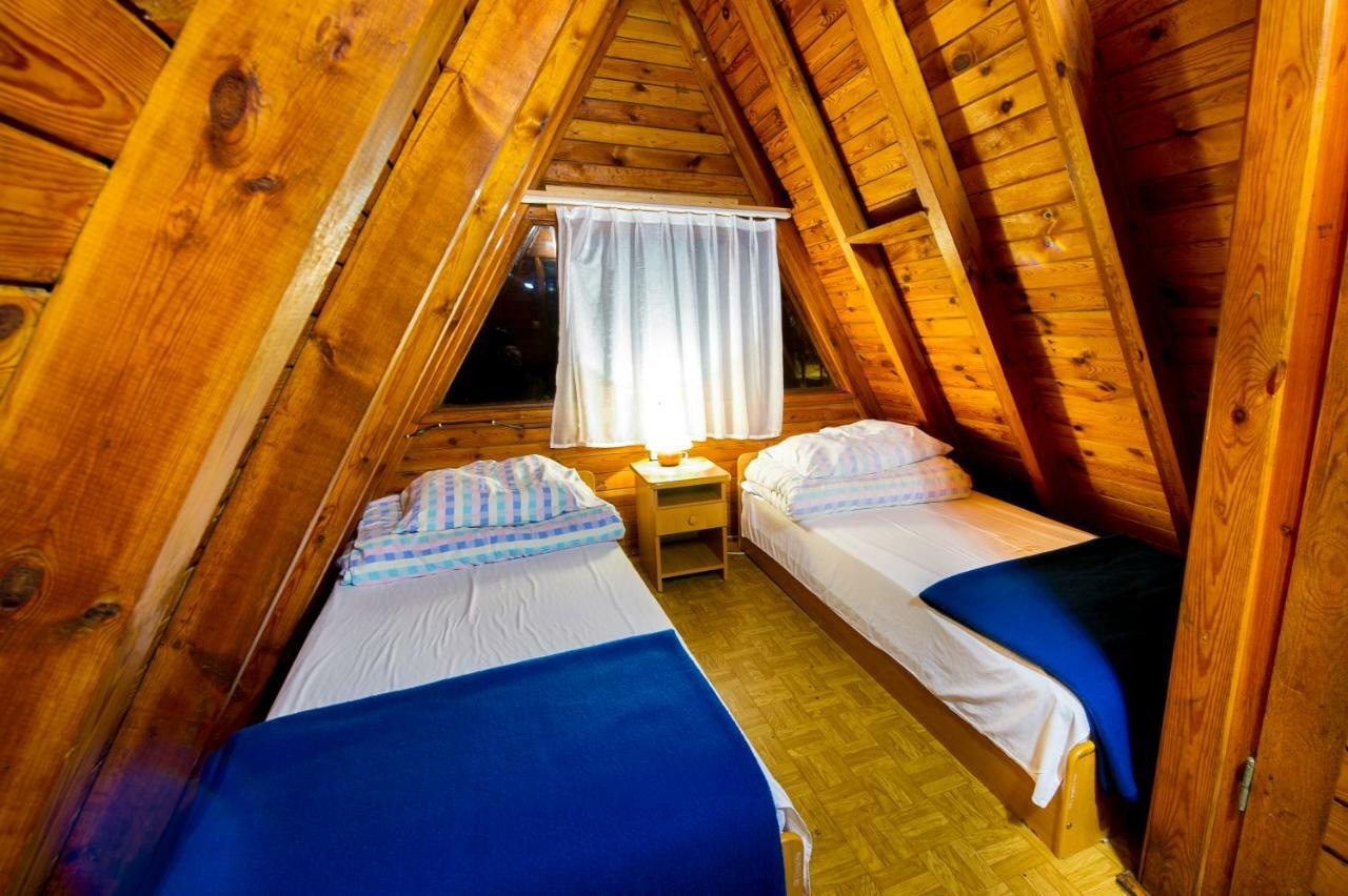 Wawrzkowizna Hotel Rząsawa Eksteriør billede